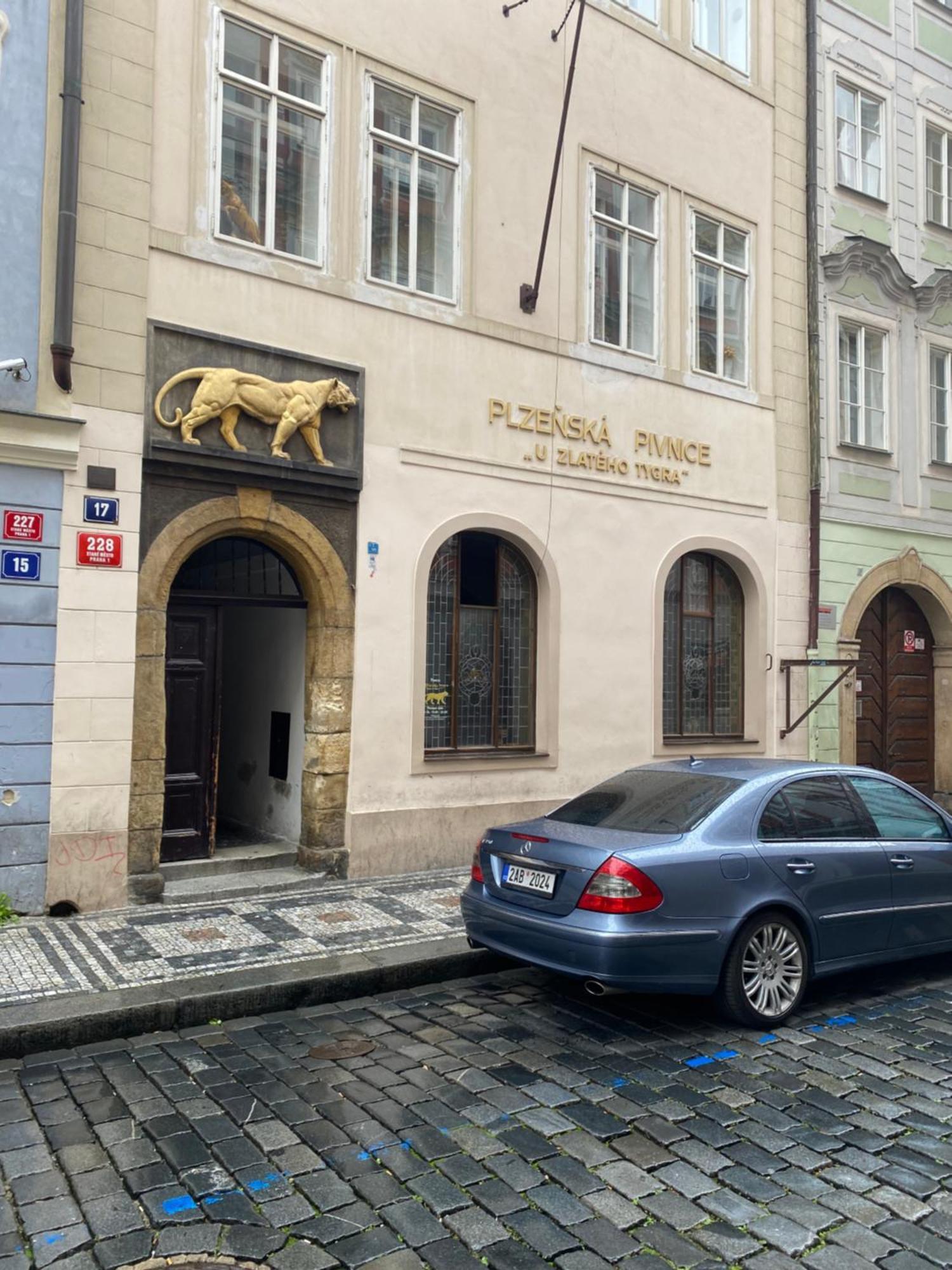 Apartman Kaiser Praga Exterior foto